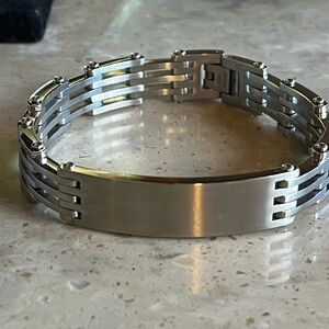 8 1/2” Stainless Steel Men's Bracelet